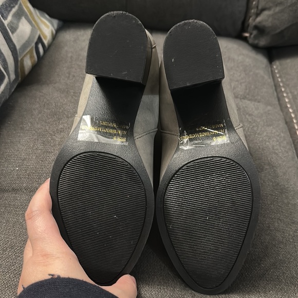 RUE 21 Grey Booties - Picture 3 of 3